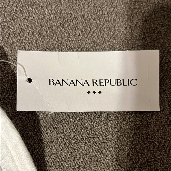 Banana Republic White Sleeveless V-Neck Top - Picture 3 of 8